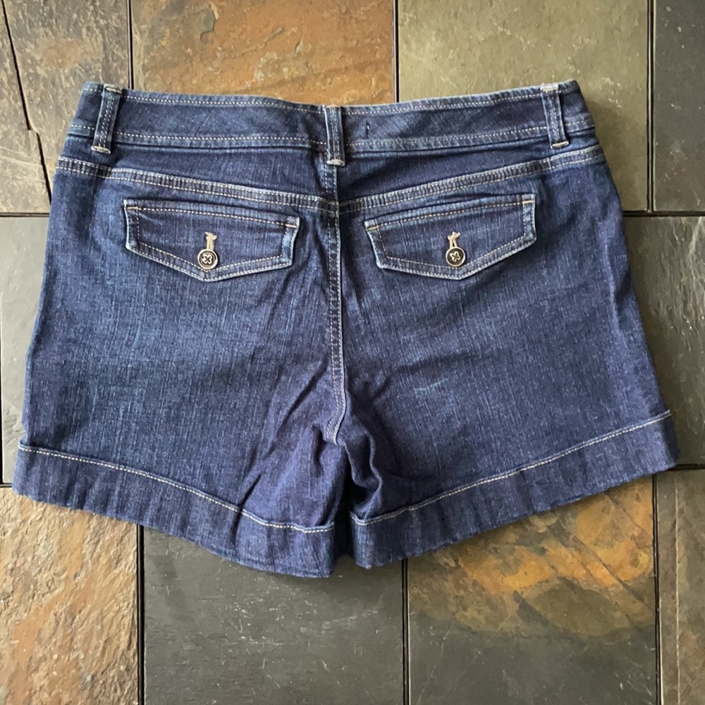 White House black market Jean shorts - Picture 3 of 4